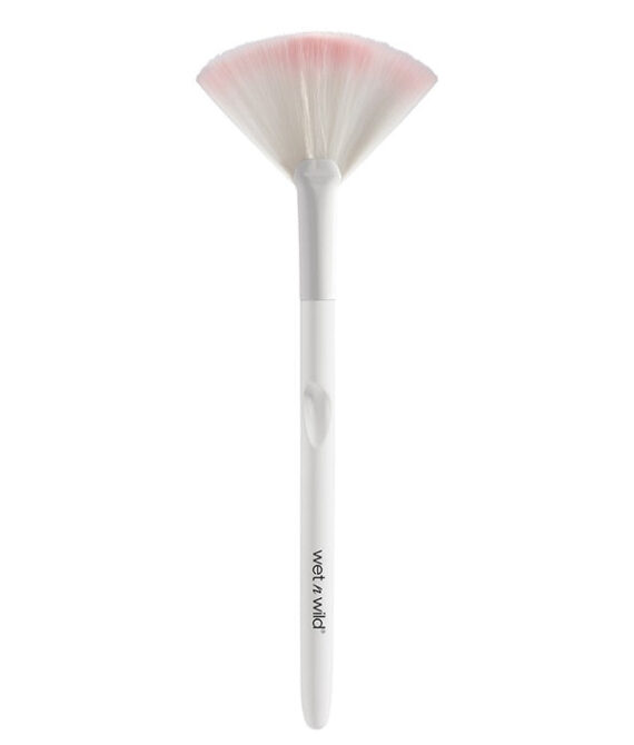 WET N WILD Fan Brush